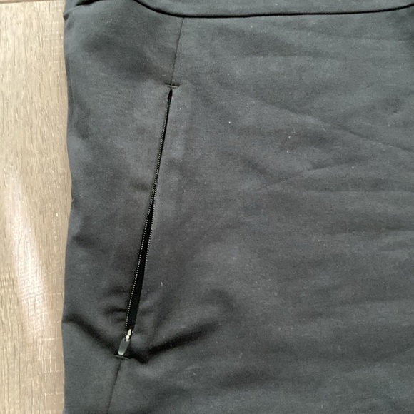 NWT Zyia Small Black Fighter Style Hoodie - Picture 3 of 9